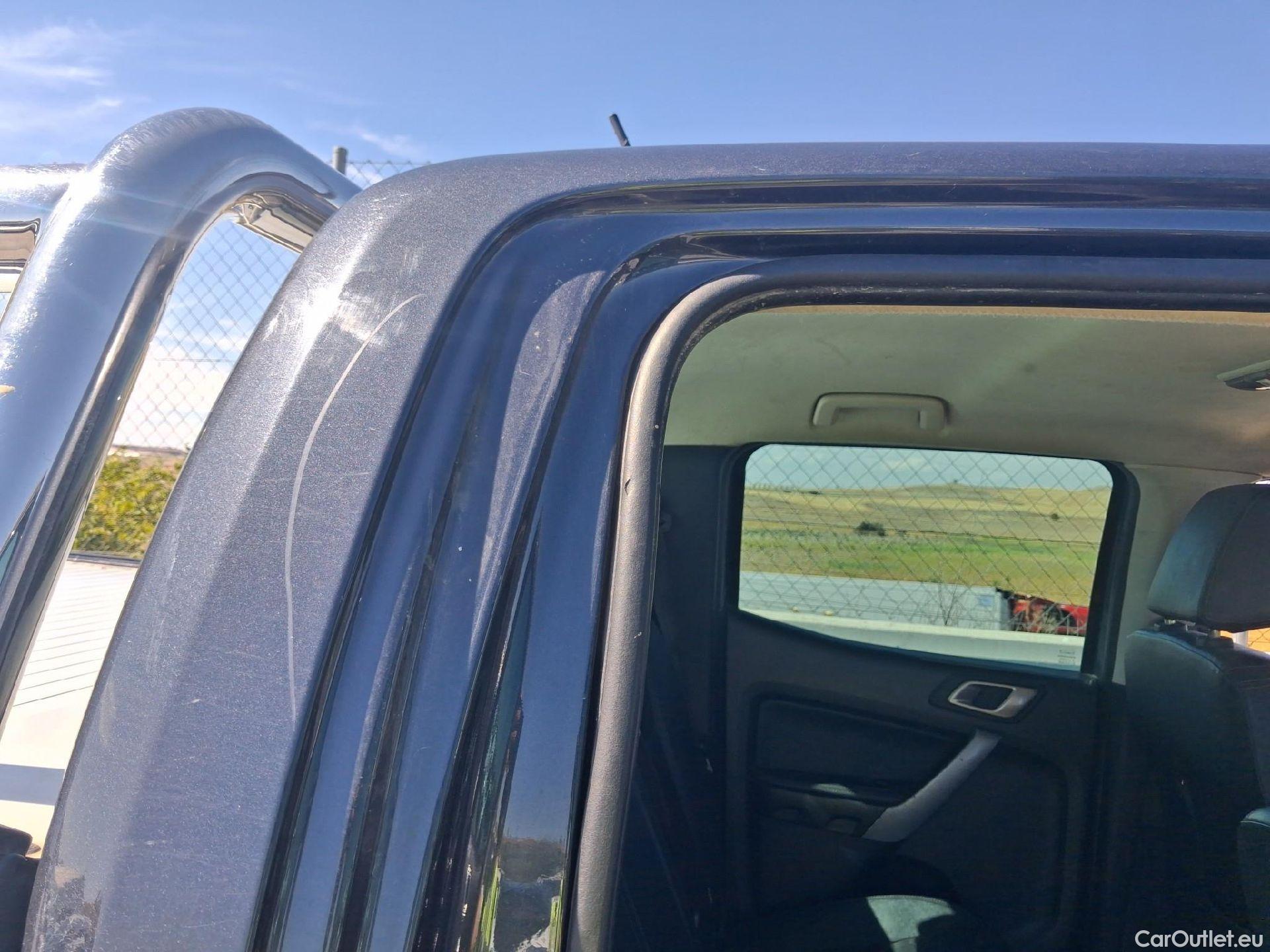  Ford  Ranger FORD  / 2019 / 4P / pickup doble cabina 2.0 Ecob 125kW 4x4 Dob Cabina Limited AT #64
