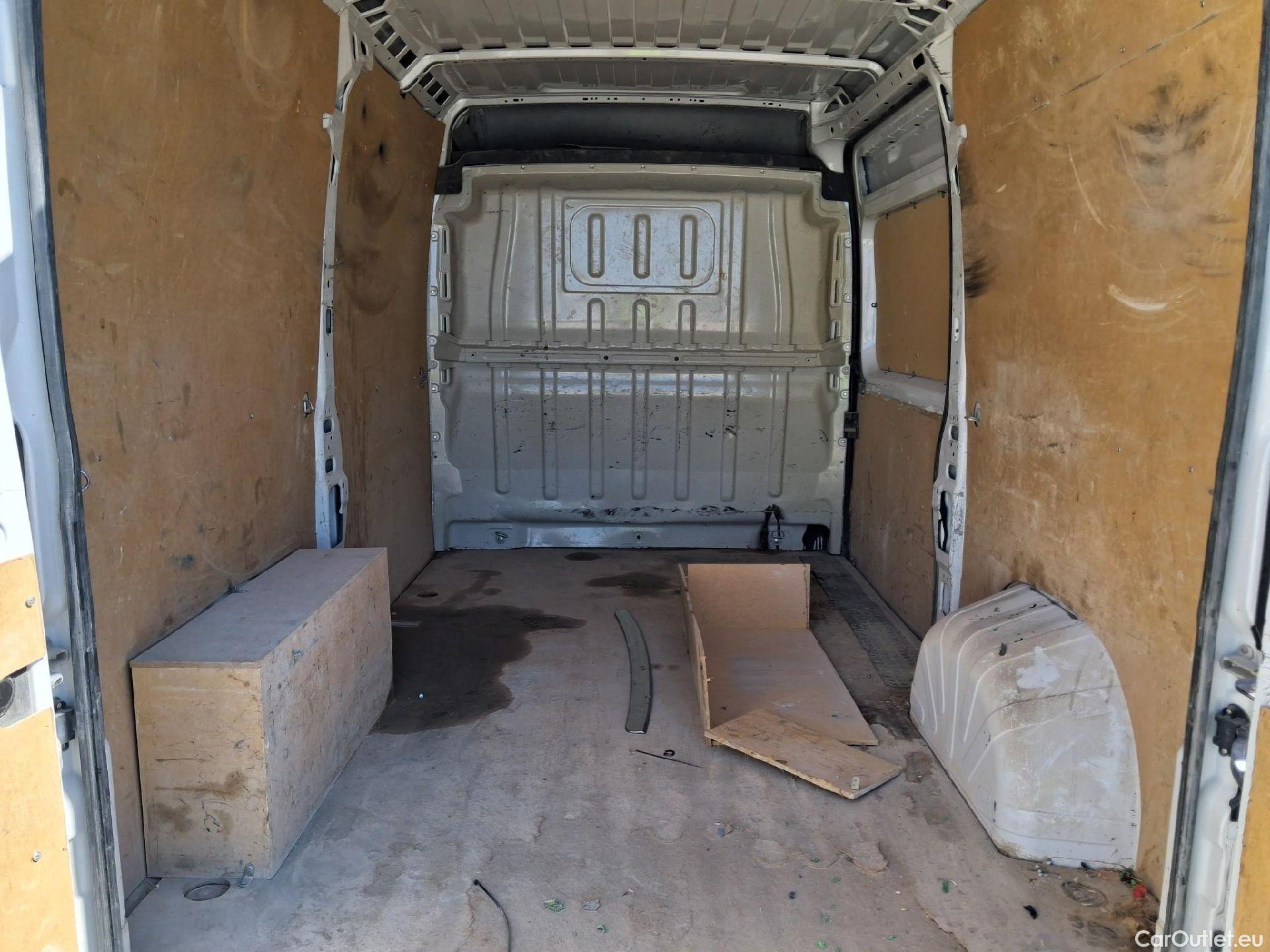  Fiat  Ducato FIAT  / 2023 / 4P / furgón 35 L2H2 BlueHDi (103kW) #49