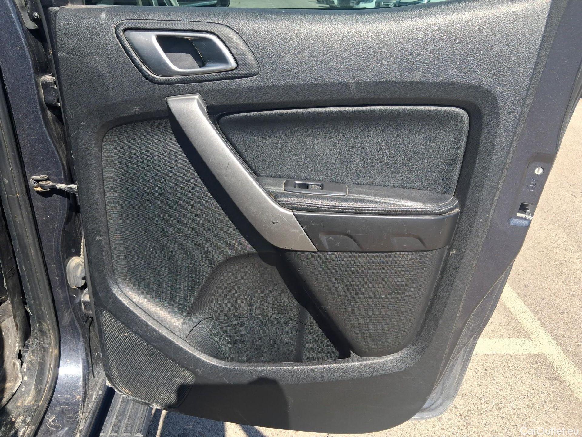  Ford  Ranger FORD  / 2019 / 4P / pickup doble cabina 2.0 Ecob 125kW 4x4 Dob Cabina Limited AT #62