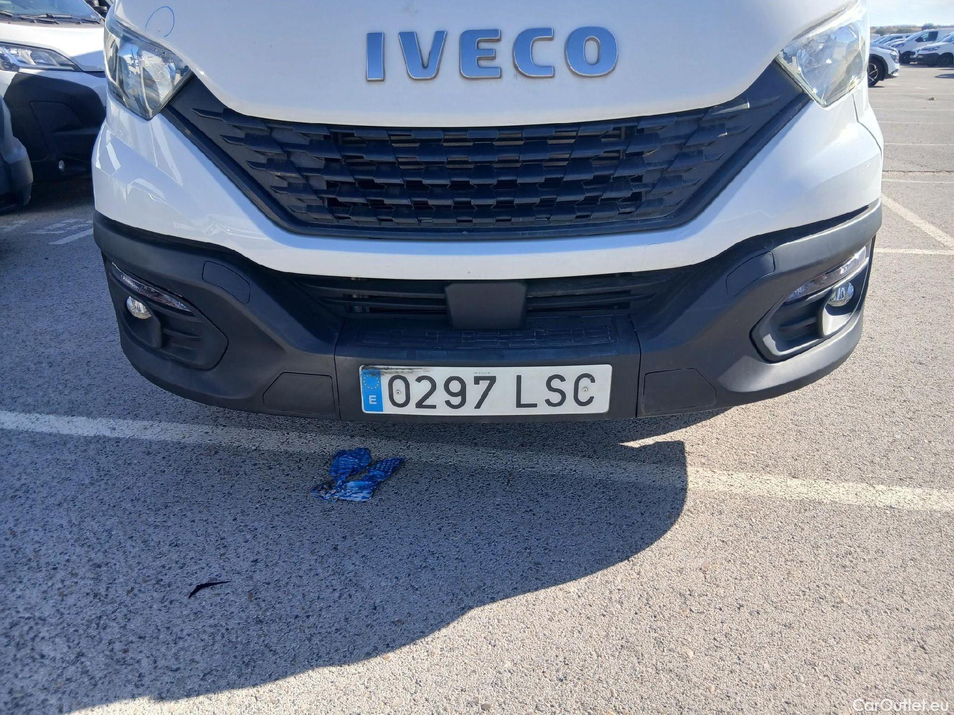  Iveco  Daily IVECO  / 2019 / 4P / furgón 2.3 TD 35S 16 V 3520L/H2 12 M3  Isotermo + Equipo de frio #7