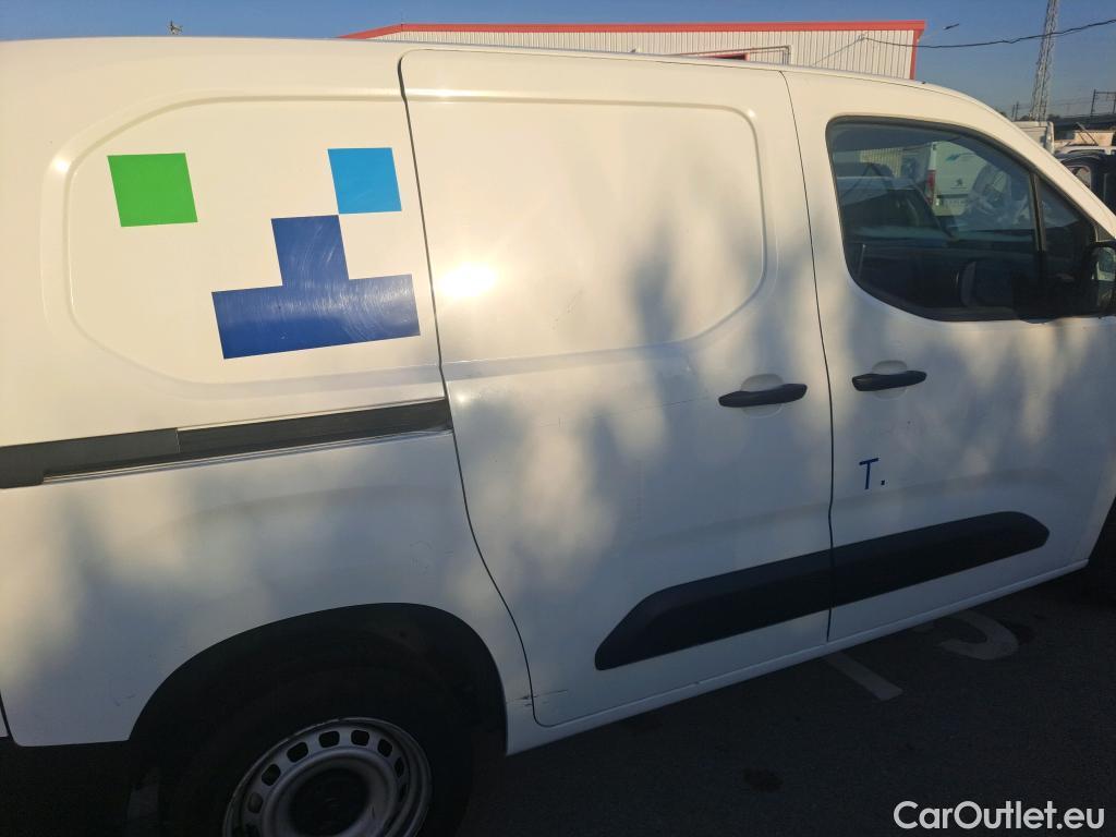  Citroen  Berlingo CITROEN  / 2018 / 3P / furgón derivado de turismo Talla M BlueHDi 100 CONTROL #23