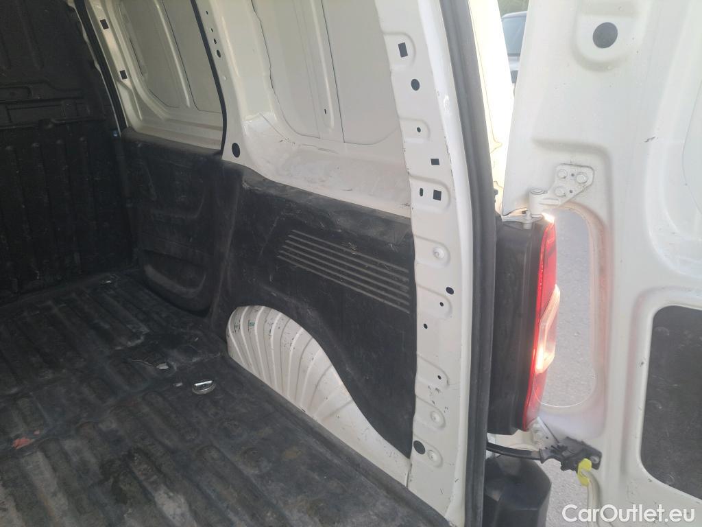  Citroen  Berlingo CITROEN  / 2018 / 3P / furgón derivado de turismo Talla M BlueHDi 100 CONTROL #13