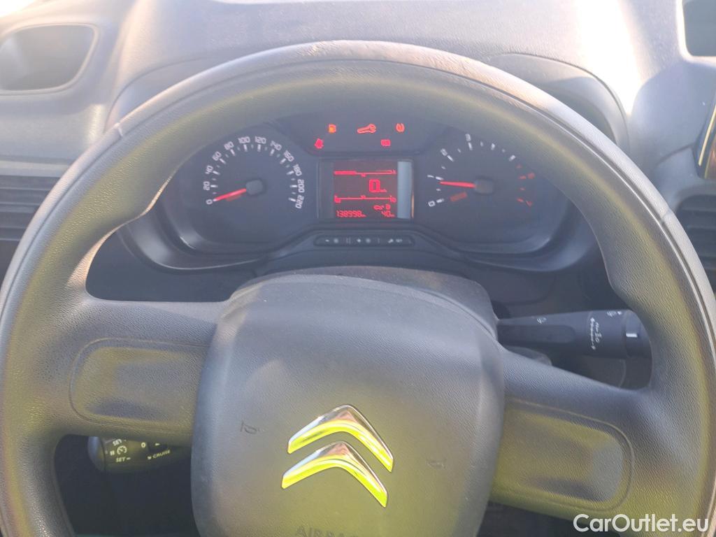 Citroen  Berlingo CITROEN  / 2018 / 3P / furgón derivado de turismo Talla M BlueHDi 100 CONTROL #39
