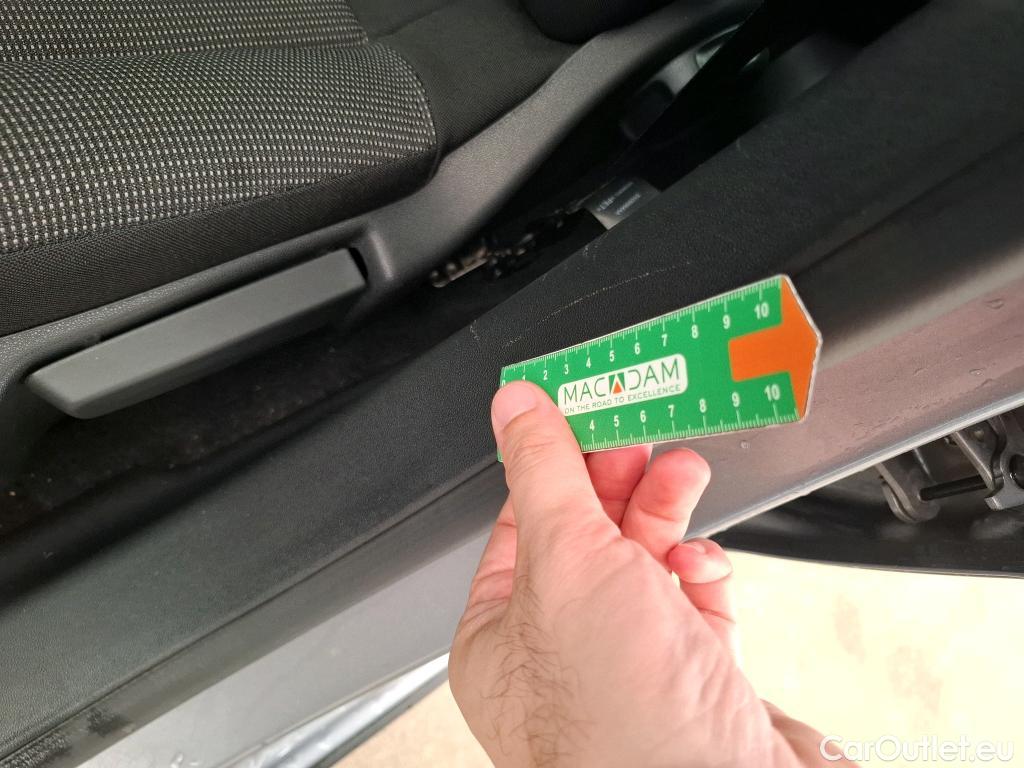  Citroen  C3  Plus 1.2 PureTech 80CV BVM5 6E #2