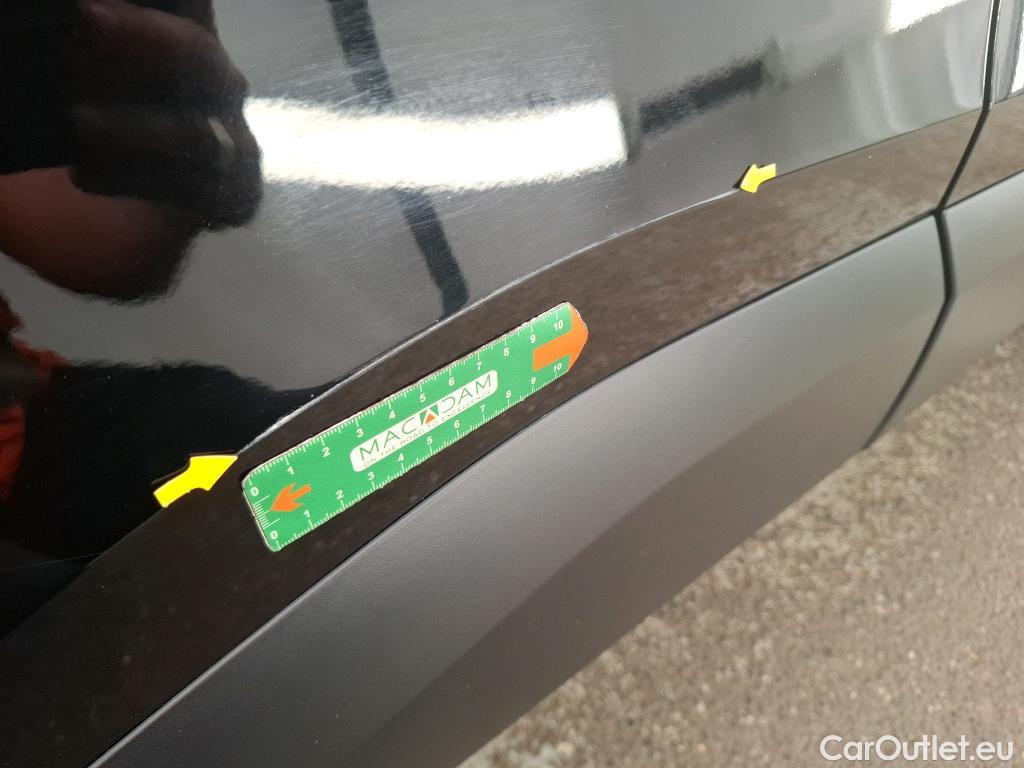  Citroen  C4 CITROEN  X / 2022 / 4P / Berline PureTech 130 S&S EAT8 Feel Pack #8