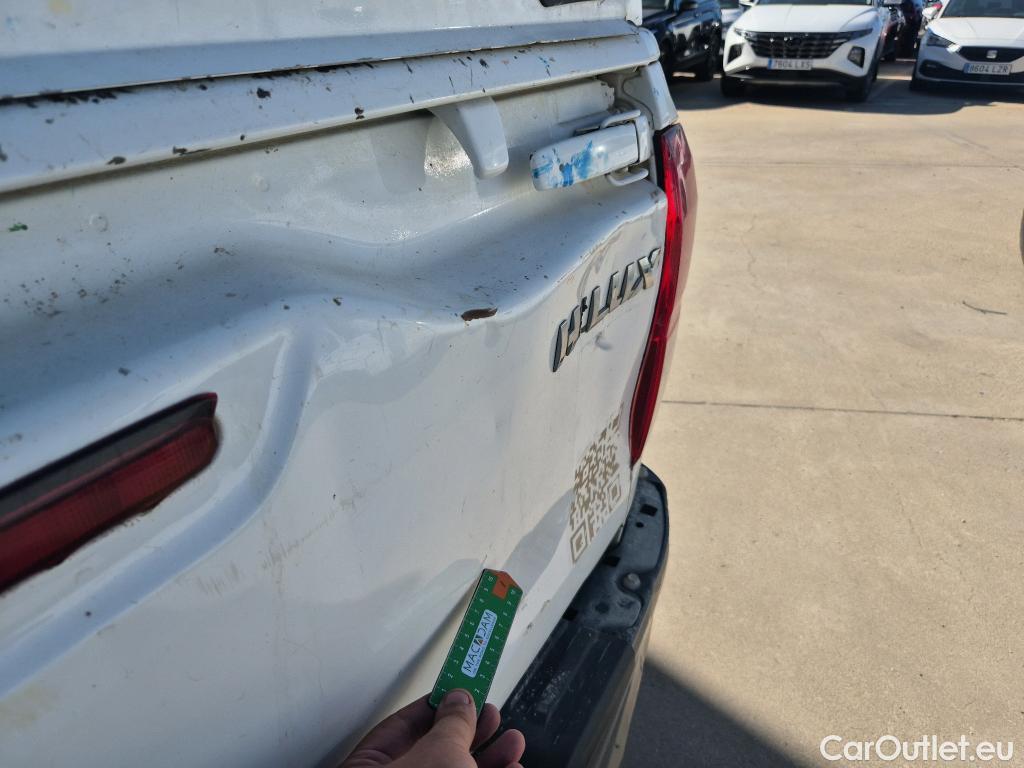  Toyota  Hilux TOYOTA  / 2016 / 2P / pickup 2.4 D-4D Cabina Sencilla GX #13