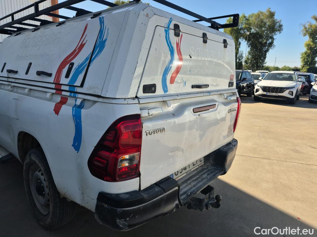  Toyota  Hilux TOYOTA  / 2016 / 2P / pickup 2.4 D-4D Cabina Sencilla GX #30