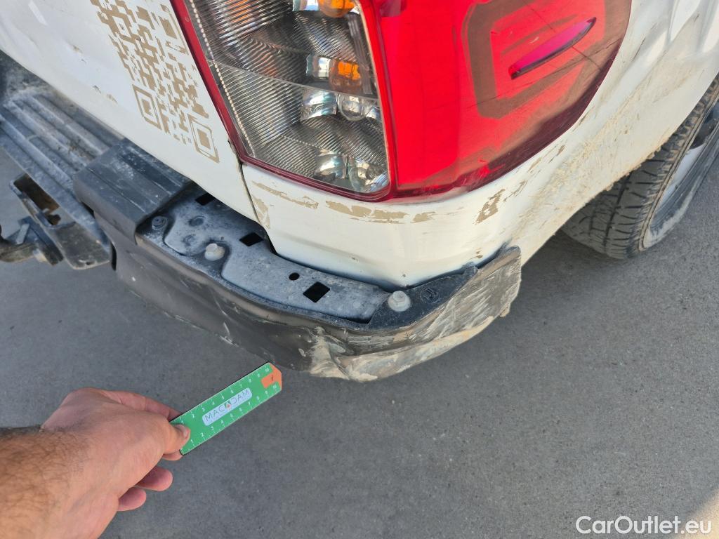  Toyota  Hilux TOYOTA  / 2016 / 2P / pickup 2.4 D-4D Cabina Sencilla GX #20