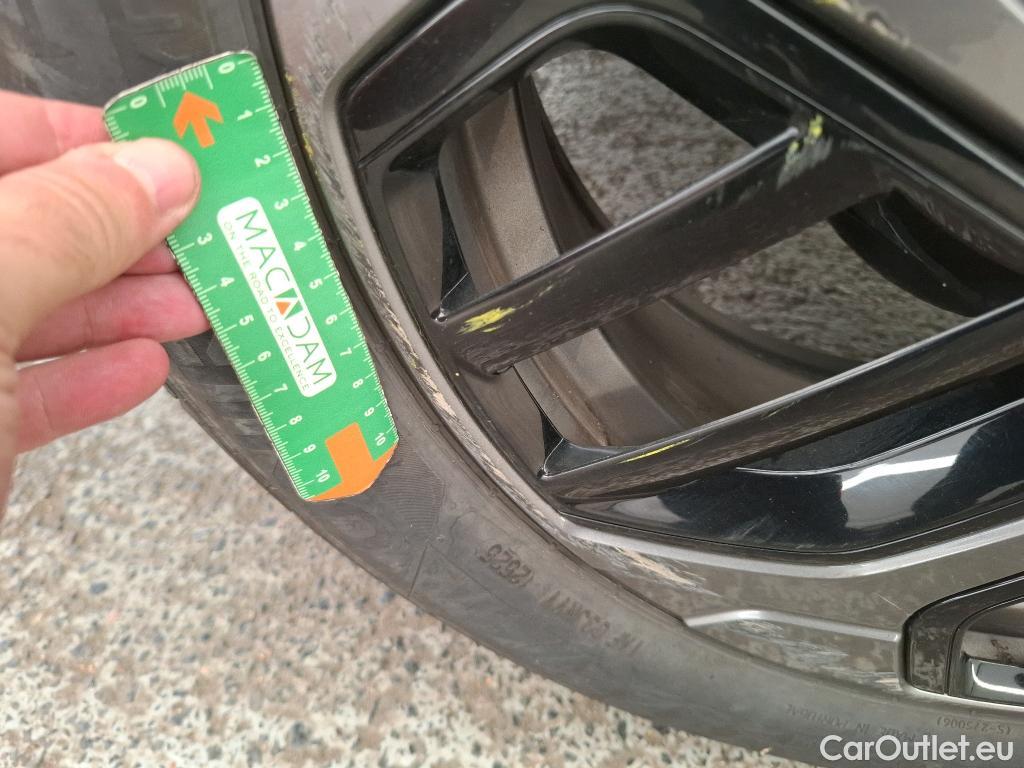  Citroen  C4 CITROEN  X / 2022 / 4P / Berline PureTech 130 S&S EAT8 Feel Pack #18