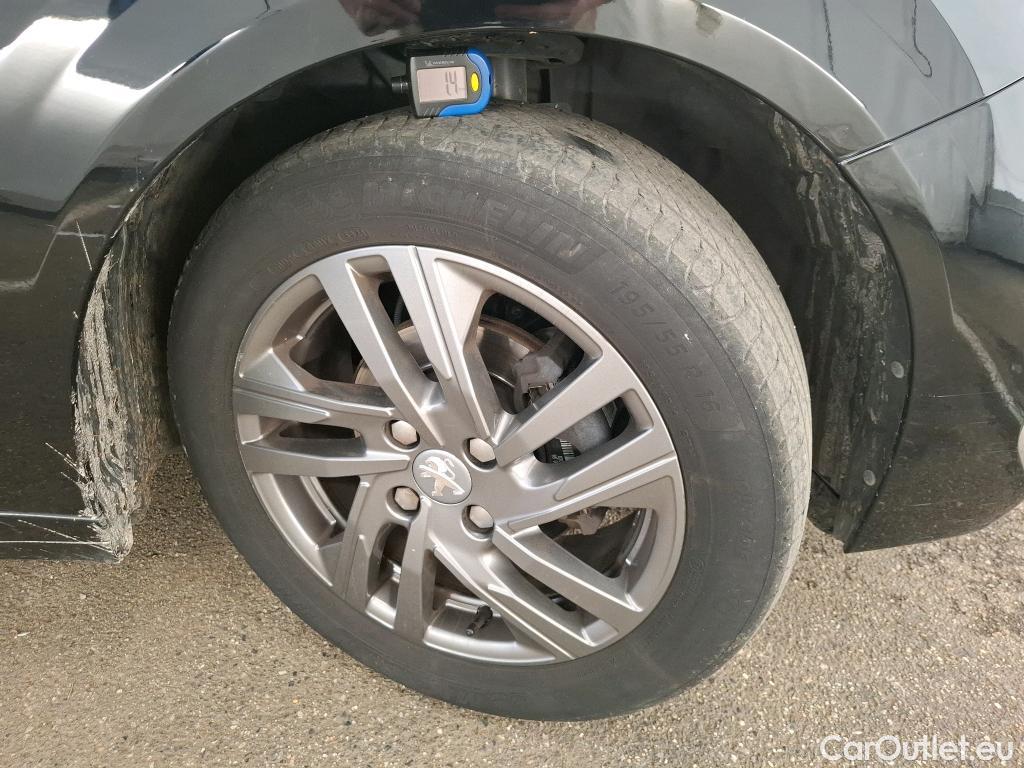  Peugeot  208  Active Business 1.2 PureTech 75CV BVM5 E6d #52