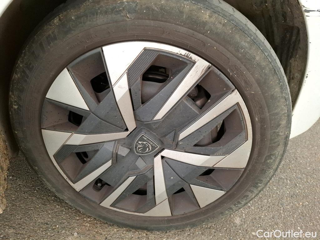  Peugeot  208  Active 1.2 PureTech 100CV BVM6 E6d #51