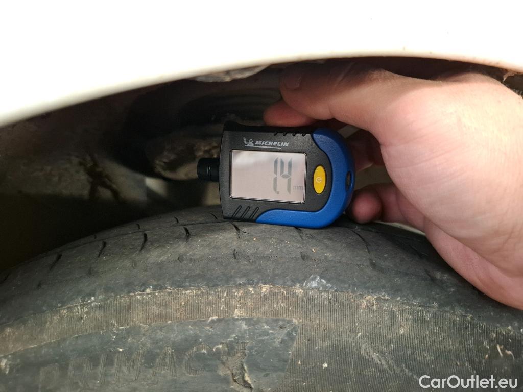  Peugeot  208  Active 1.2 PureTech 100CV BVM6 E6d #40