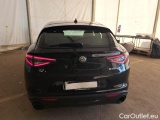  Alfa Romeo   STELVIO ALFA ROMEO / 2017 / 5P / SUV 2.2 TD 210 CV SPRINT AT8 Q4 #51