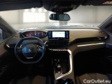  Peugeot  3008 PEUGEOT  / 2020 / 5P / SUV BLUEHDI 130 EAT8 SeS ALLURE #3