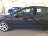  Volkswagen  Golf  VOLKSWAGEN / 2019 / 5P / BERLINA 2.0 TDI SCR 85KW LIFE DSG #73