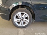  Volkswagen  Golf  VOLKSWAGEN / 2019 / 5P / BERLINA 2.0 TDI SCR 85KW LIFE DSG #93