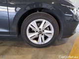  Volkswagen  Golf  VOLKSWAGEN / 2019 / 5P / BERLINA 2.0 TDI SCR 85KW LIFE DSG #17