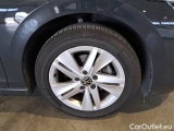  Volkswagen  Golf  VOLKSWAGEN / 2019 / 5P / BERLINA 2.0 TDI SCR 85KW LIFE DSG #95