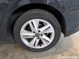  Volkswagen  Golf  VOLKSWAGEN / 2019 / 5P / BERLINA 2.0 TDI SCR 85KW LIFE DSG #101