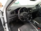  Volkswagen  T-ROC VOLKSWAGEN  / 2017 / 5P / SUV 1.5 TSI ACT ADVANCED BMT DSG #99