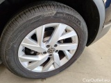  Volkswagen  Tiguan VOLKSWAGEN  / 2020 / 5P / SUV 2.0 TDI SCR 110KW ELEGANCE DSG #53