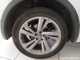  Volkswagen  Tiguan VOLKSWAGEN  / 2020 / 5P / SUV 2.0 TDI SCR 110KWR-LINE DSG #18