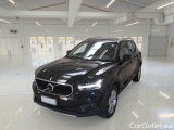 Volvo XC 40 VOLVO XC40 / 2017 / 5P / SUV B4 AWD AUTOMATICO MOMENTUM PRO