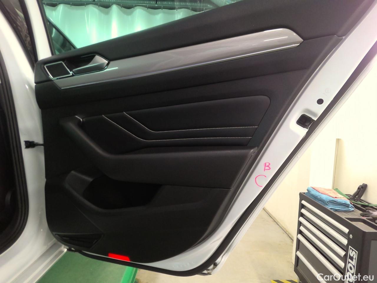  Volkswagen  Passat  Sp.Combi GTE #6