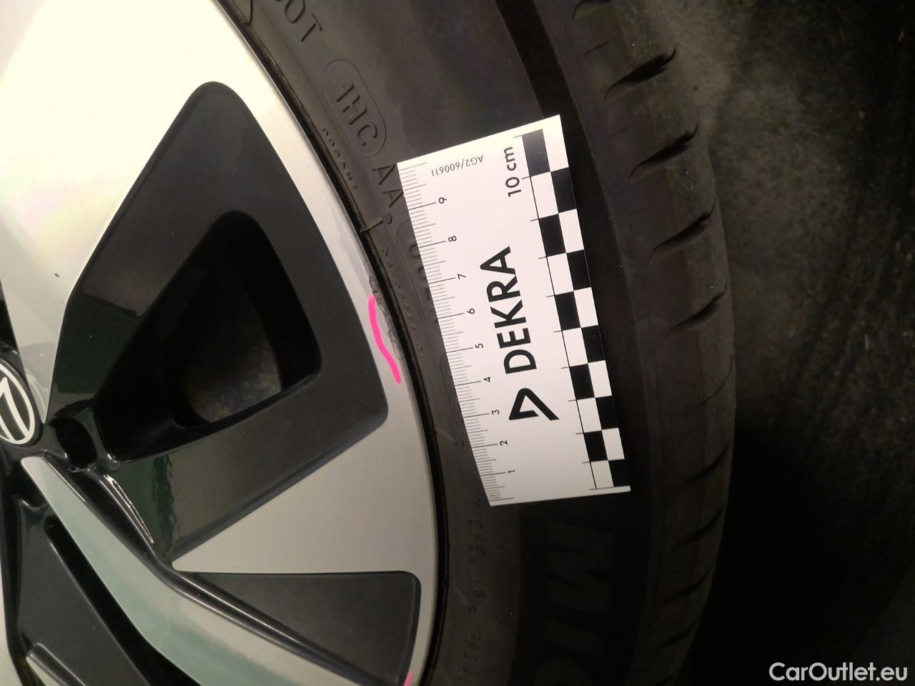  Volkswagen  ID.5  EV 77kWh Pro Performance #17