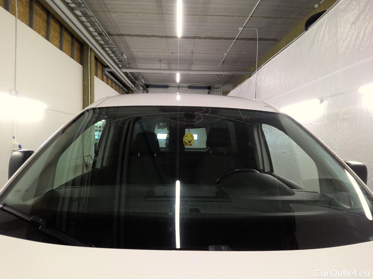  Volkswagen  Caddy  TDI 75 Maxi #23