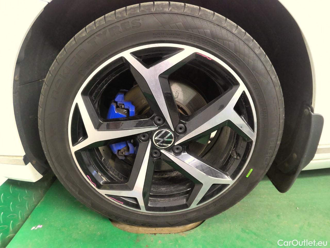  Volkswagen  Passat  Sp.Combi GTE #19