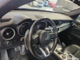  Alfa Romeo   STELVIO Alfa Romeo 2.0 Turbo 16v Sprint 200KM AT AWD 5d #33