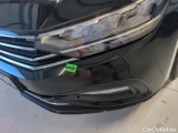  Volkswagen  Passat Volkswagen  2.0 TDI EVO 150 KM 6 biegów Business 4d #44