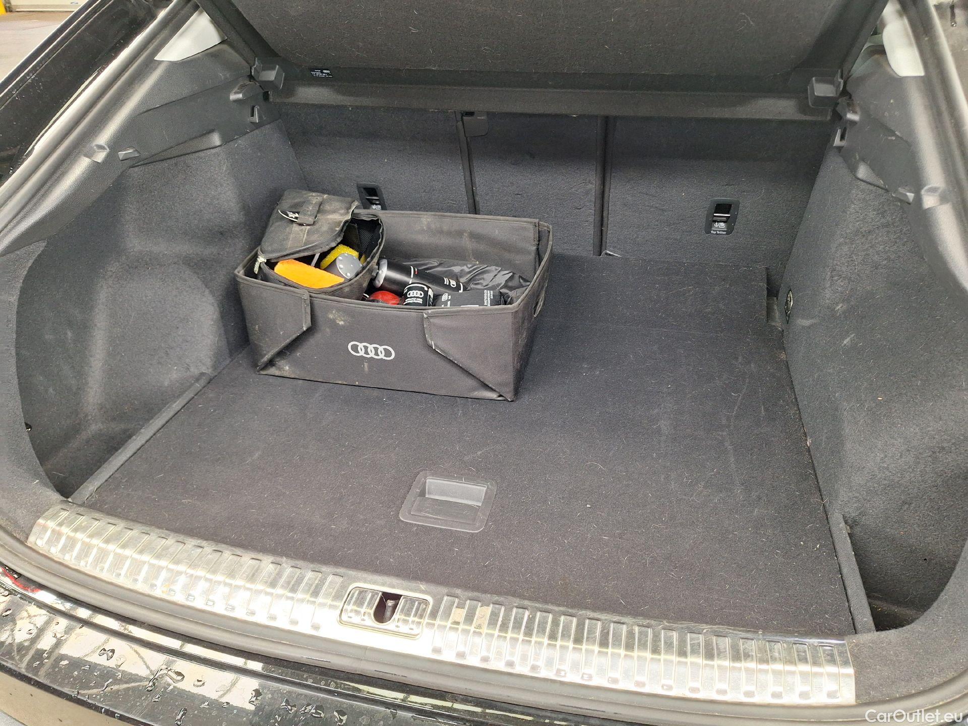  Audi  Q3 Audi,  SB '19,  SB 35 TDi 110kW S L.B.Str. #32