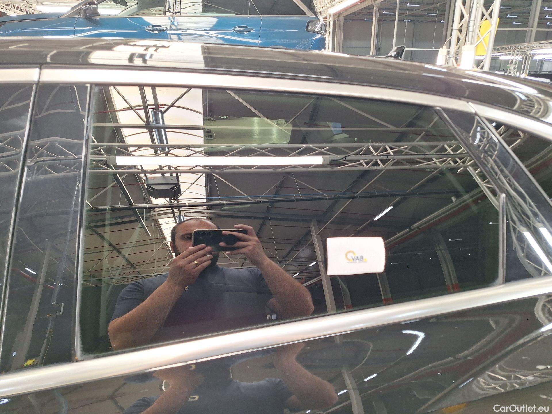  Audi  Q3 Audi,  SB '19,  SB 35 TDi 110kW S L.B.Str. #28