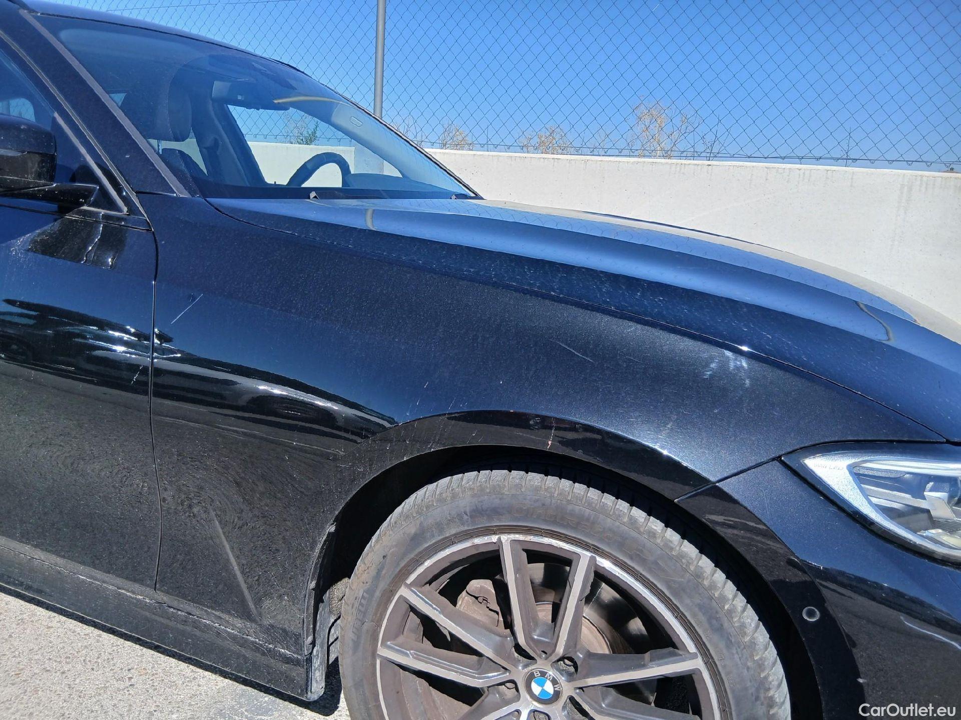  Bmw  Serie 3 BMW  / 2019 / 5P / familiar 320d Auto.Touring #46