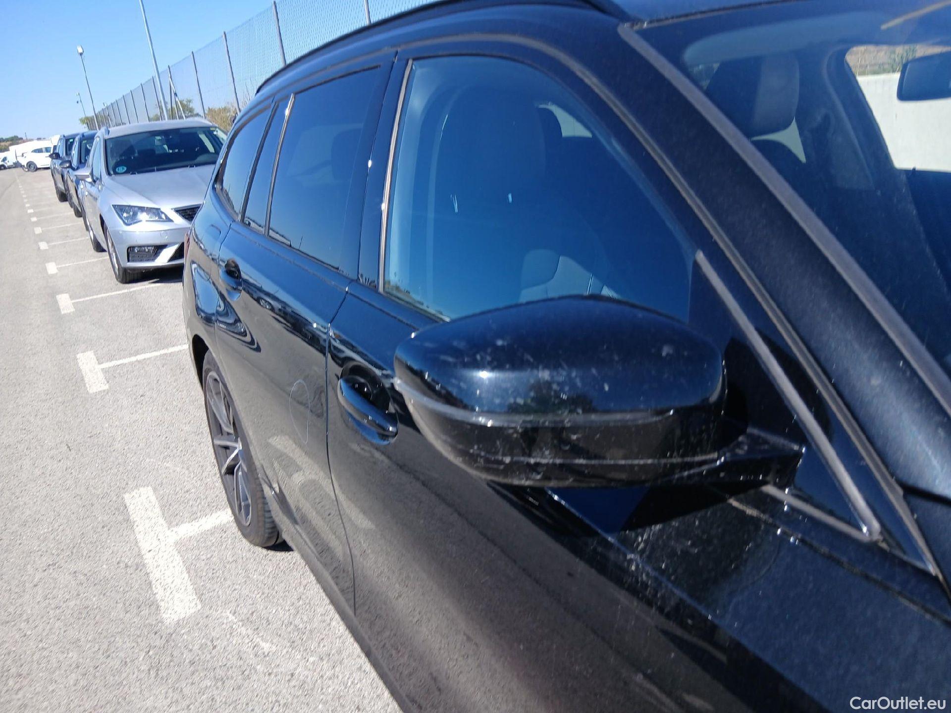  Bmw  Serie 3 BMW  / 2019 / 5P / familiar 320d Auto.Touring #40