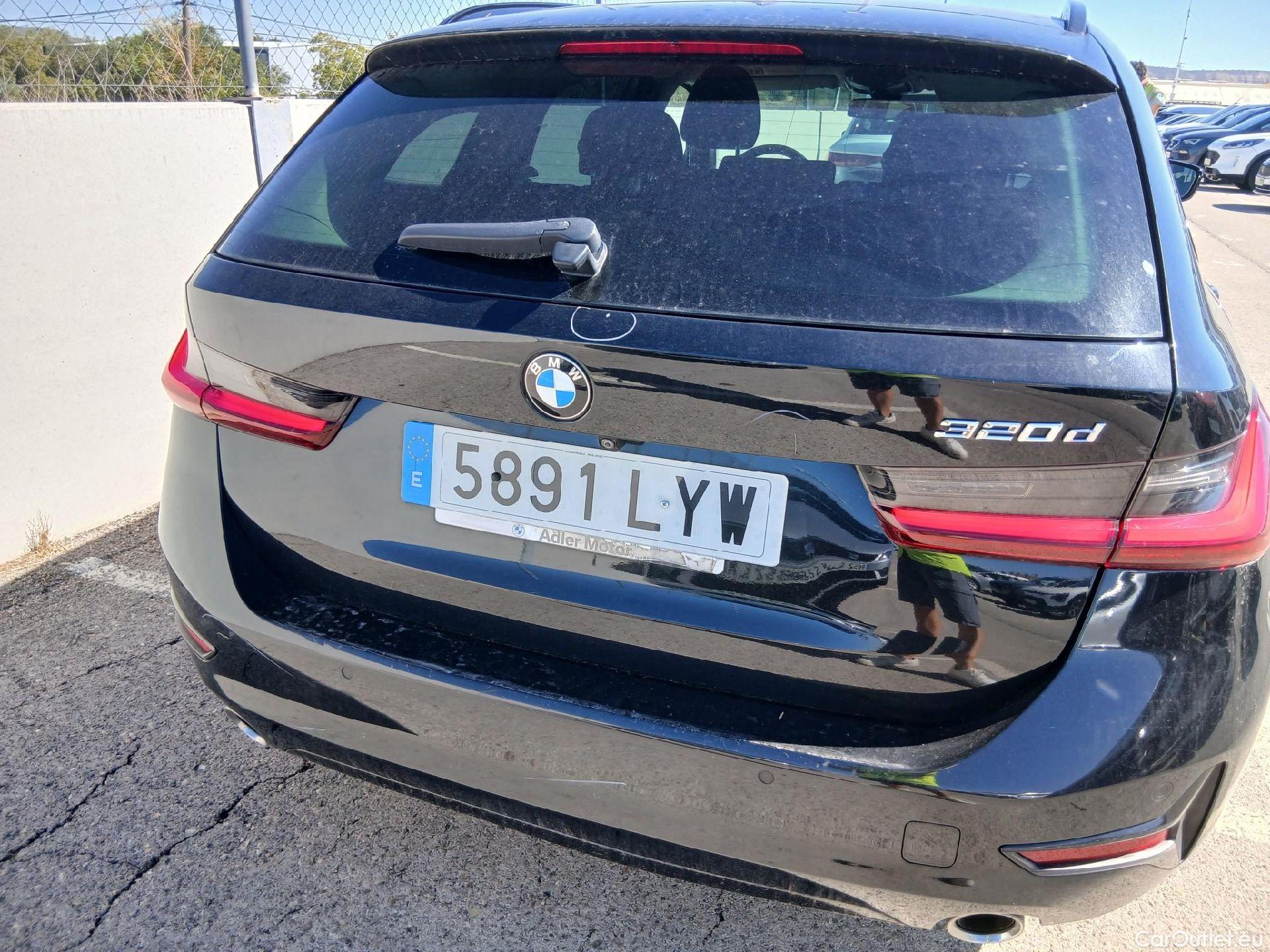  Bmw  Serie 3 BMW  / 2019 / 5P / familiar 320d Auto.Touring #32