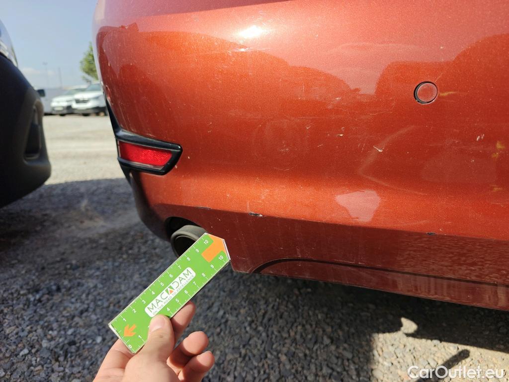  Bmw  Serie 3 BMW  / 2018 / 4P / sedán 318d Auto. #10