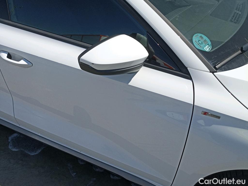  Audi  A3 AUDI  / 2020 / 5P / berlina con portón Sportback S line 35 TDI 110kW (150CV) #19