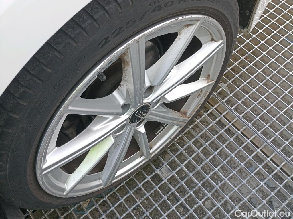 Audi  A3 AUDI  / 2020 / 5P / berlina con portón Sportback S line 35 TDI 110kW (150CV) #10