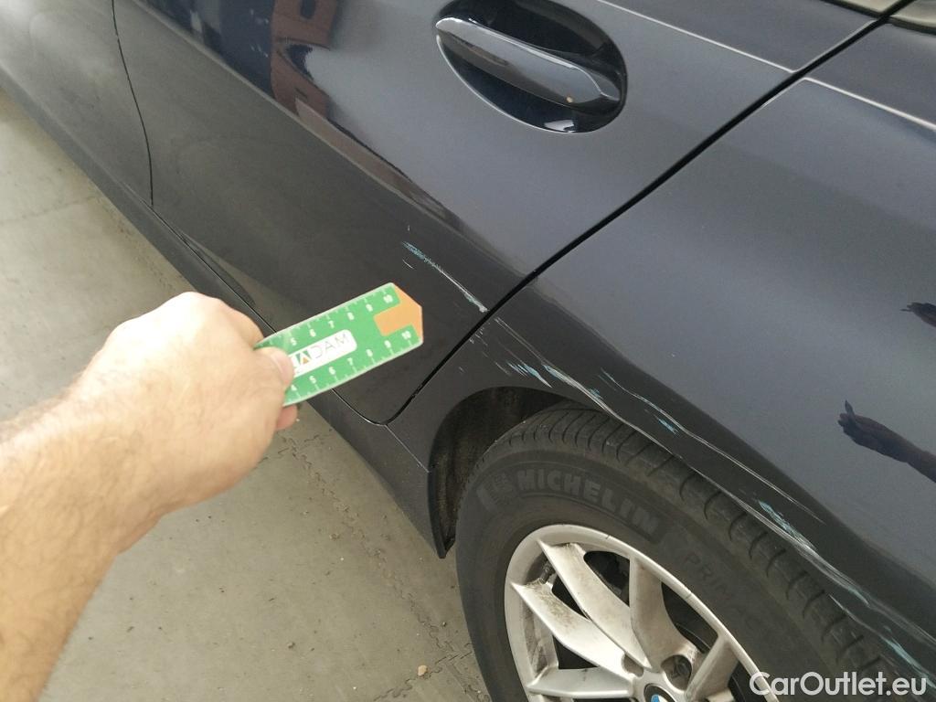  Bmw  Serie 3 BMW  / 2018 / 4P / sedán 318d Auto. #8