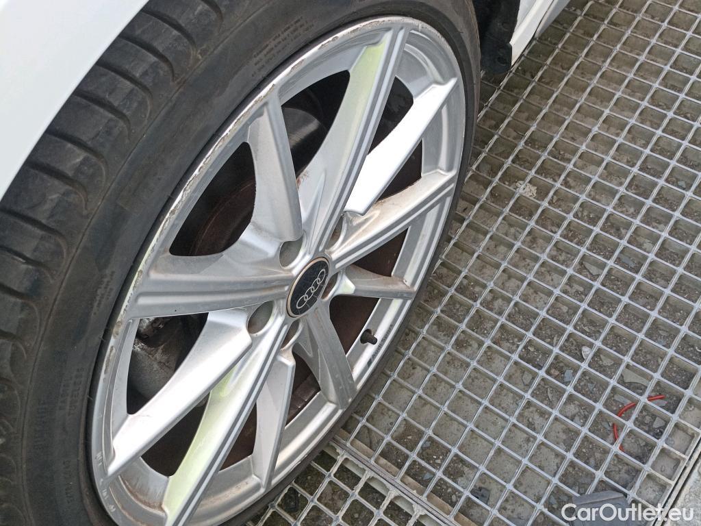  Audi  A3 AUDI  / 2020 / 5P / berlina con portón Sportback S line 35 TDI 110kW (150CV) #8