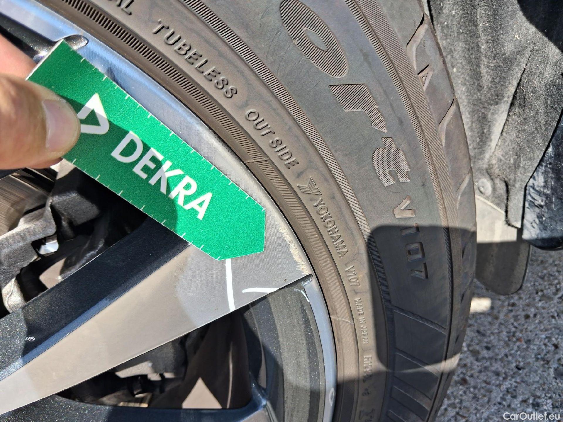  Audi  Q5 AUDI  SPORTBACK / 2020 / 5P / todoterreno S line 40 TDI 150kW quattro-ultra #46