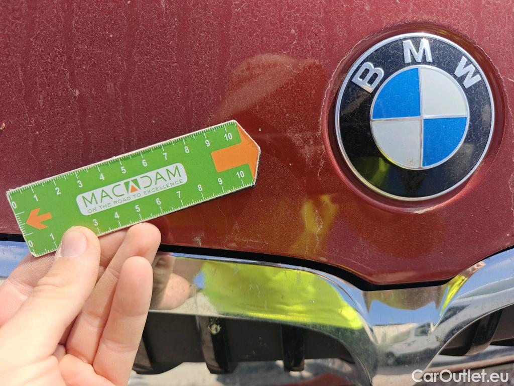  Bmw  Serie 3 BMW  / 2018 / 4P / sedán 318d Auto. #24