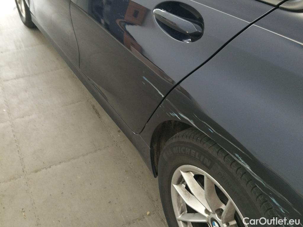  Bmw  Serie 3 BMW  / 2018 / 4P / sedán 318d Auto. #7