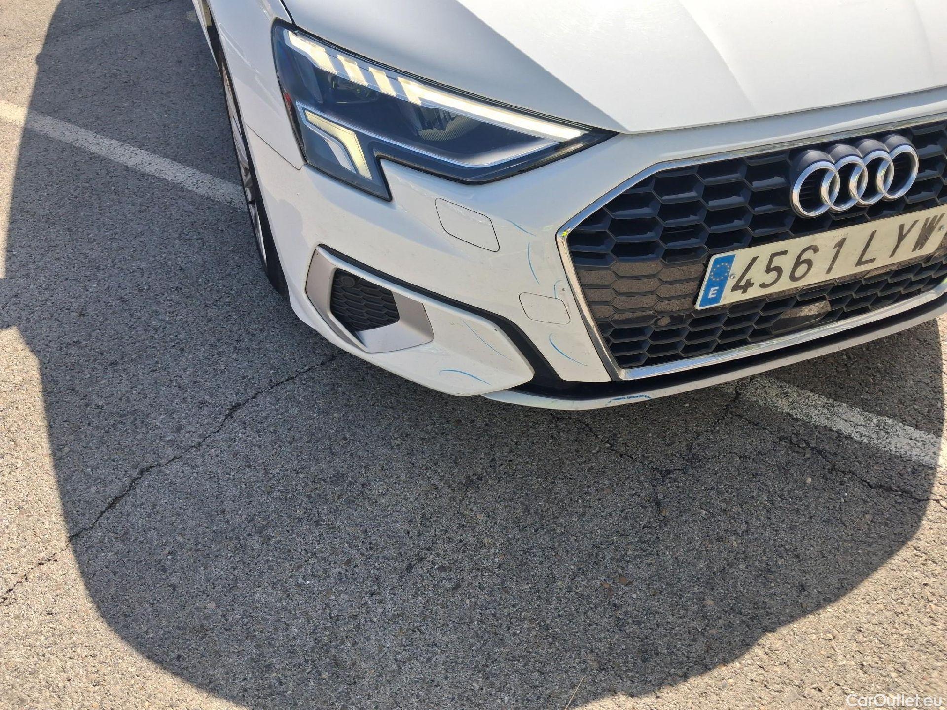  Audi  A3 AUDI  / 2020 / 5P / berlina con portón Sportback Advanced 30 TFSI 81kW S tronic (AC) #4