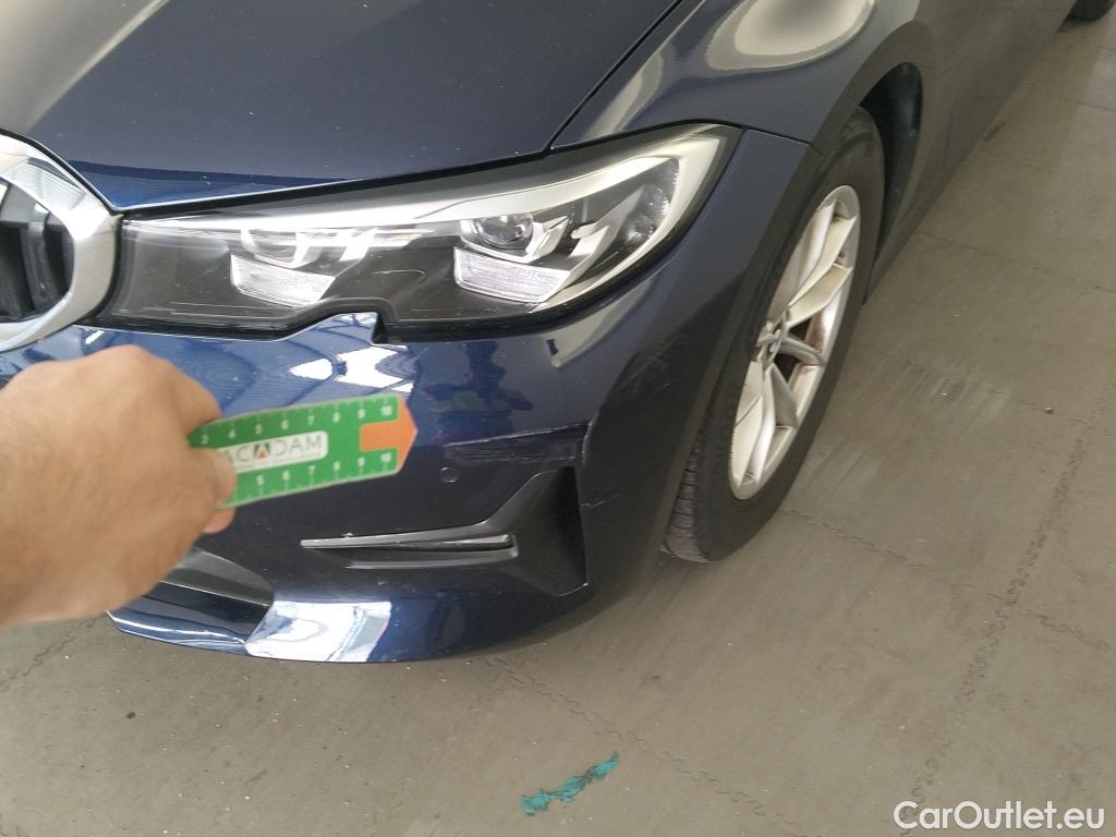  Bmw  Serie 3 BMW  / 2018 / 4P / sedán 318d Auto. #12