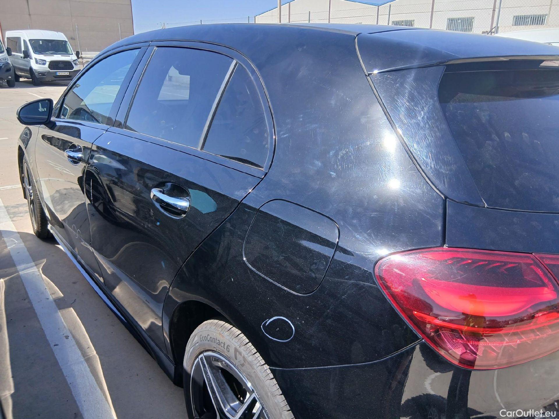  Mercedes  A-Klasse MERCEDES-BENZ Clase A / 2022 / 5P / berlina con portón A 250 e #19