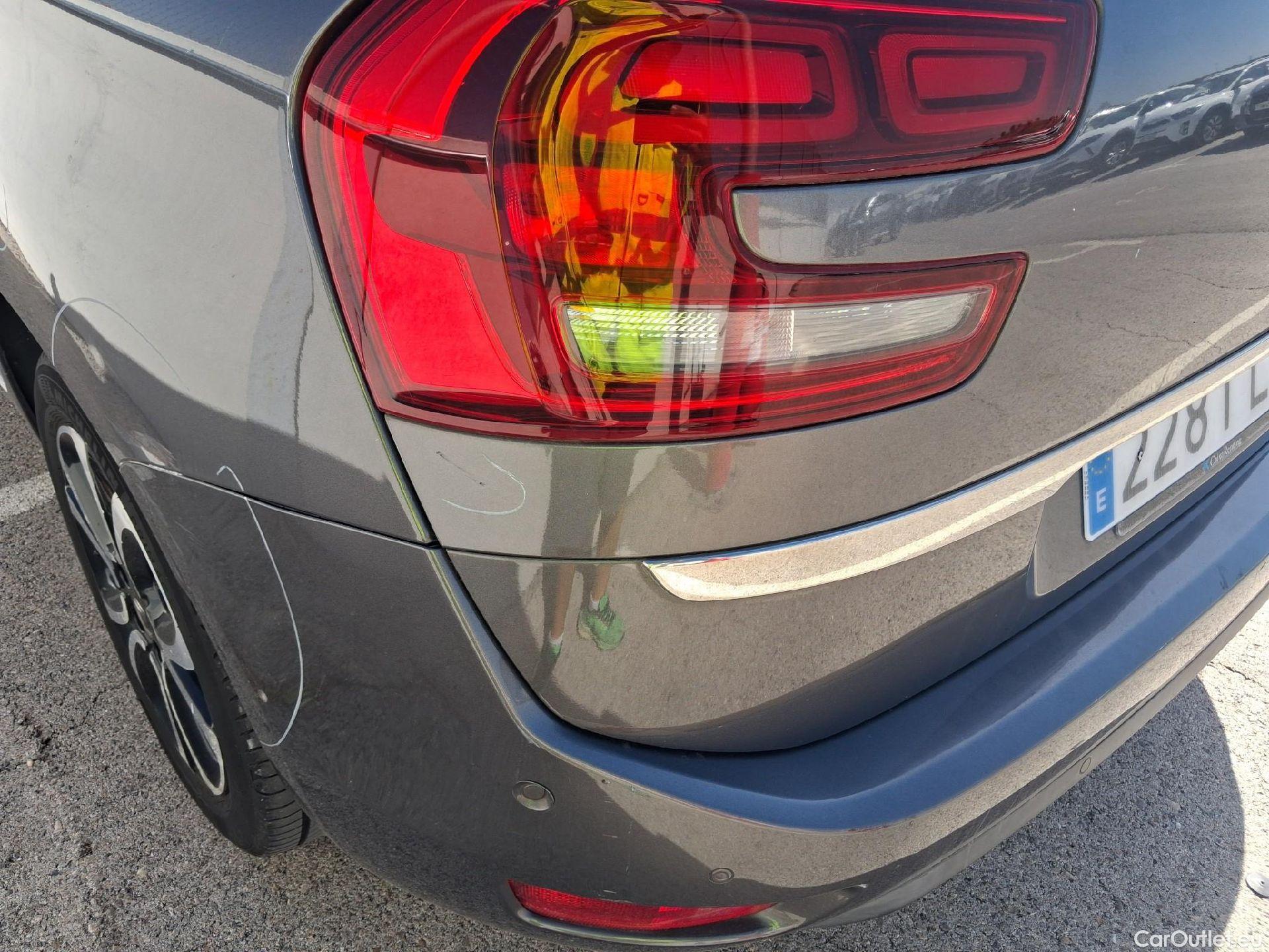  Citroen  C4 Grand Picasso CITROEN Grand C4 Spacetourer / 2016 / 5P / monovolumen PureTech 96KW (130CV) S&S 6v Shine #48